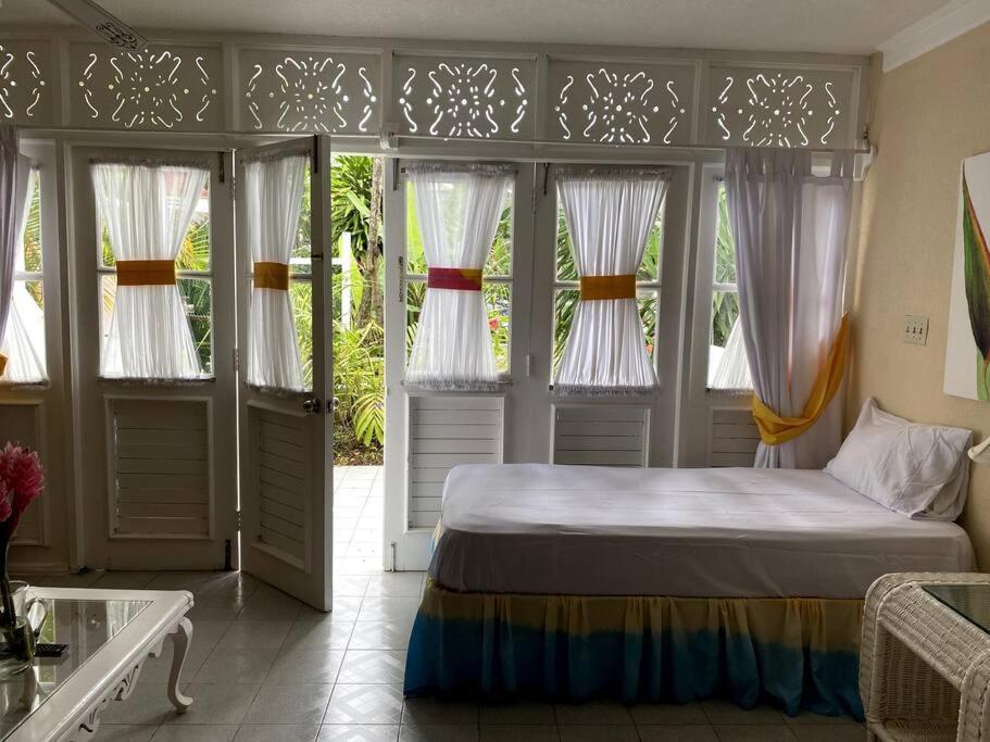 Lush Tropical Apartment Located In A 4-Star Resort Runaway Bay Bagian luar foto