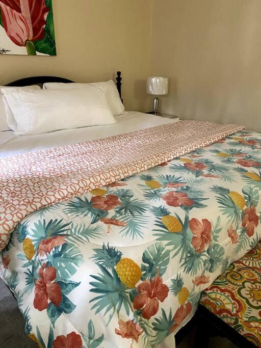 Lush Tropical Apartment Located In A 4-Star Resort Runaway Bay Bagian luar foto