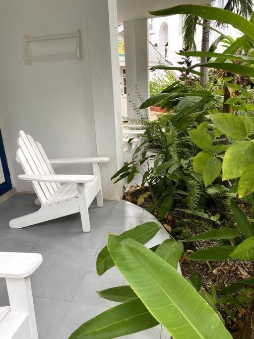 Lush Tropical Apartment Located In A 4-Star Resort Runaway Bay Bagian luar foto